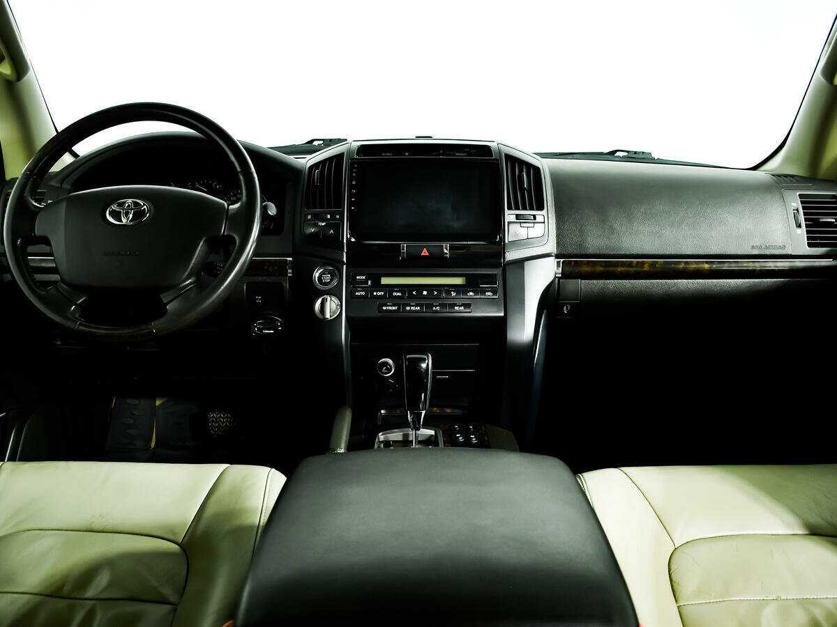 Купить Toyota Land Cruiser, 2011, 280 490 км, фото №9