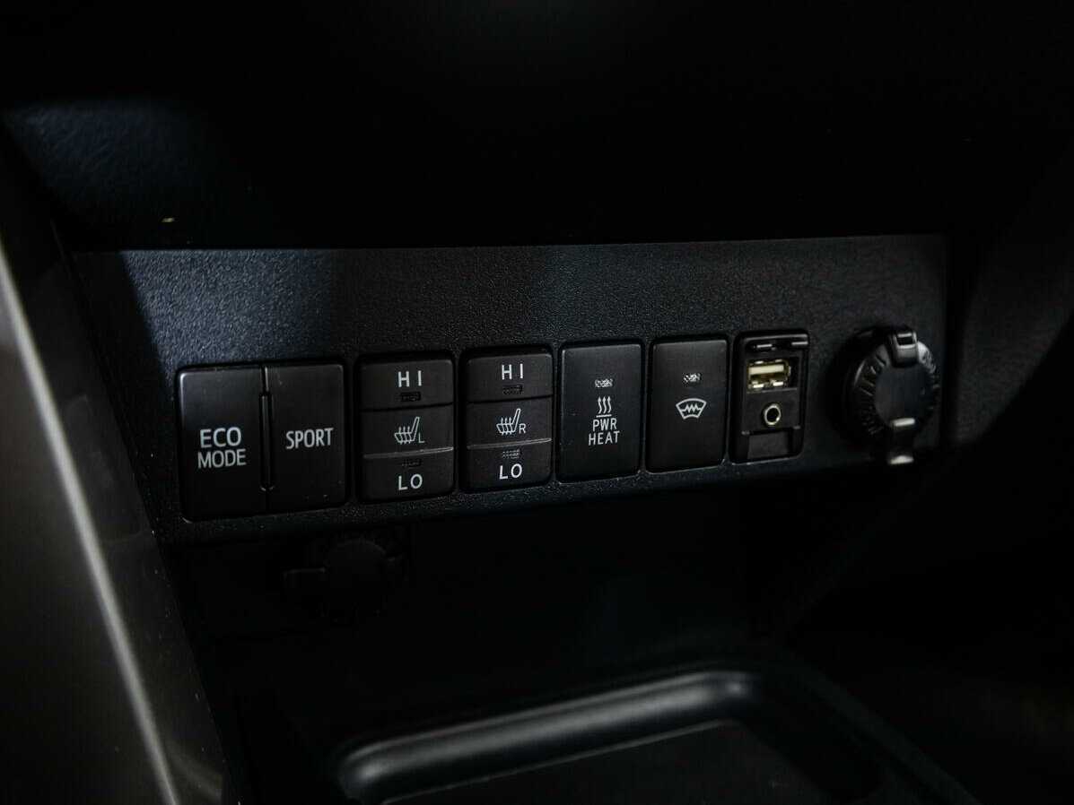 Купить Toyota RAV4, 2018, 130 771 км, фото №13