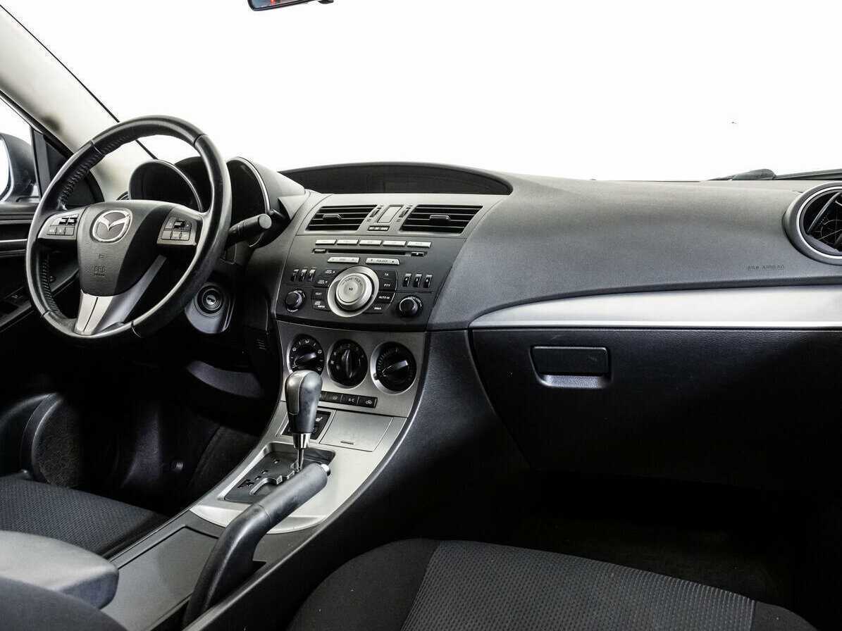 Купить Mazda 3, 2010, 234 727 км, фото №9