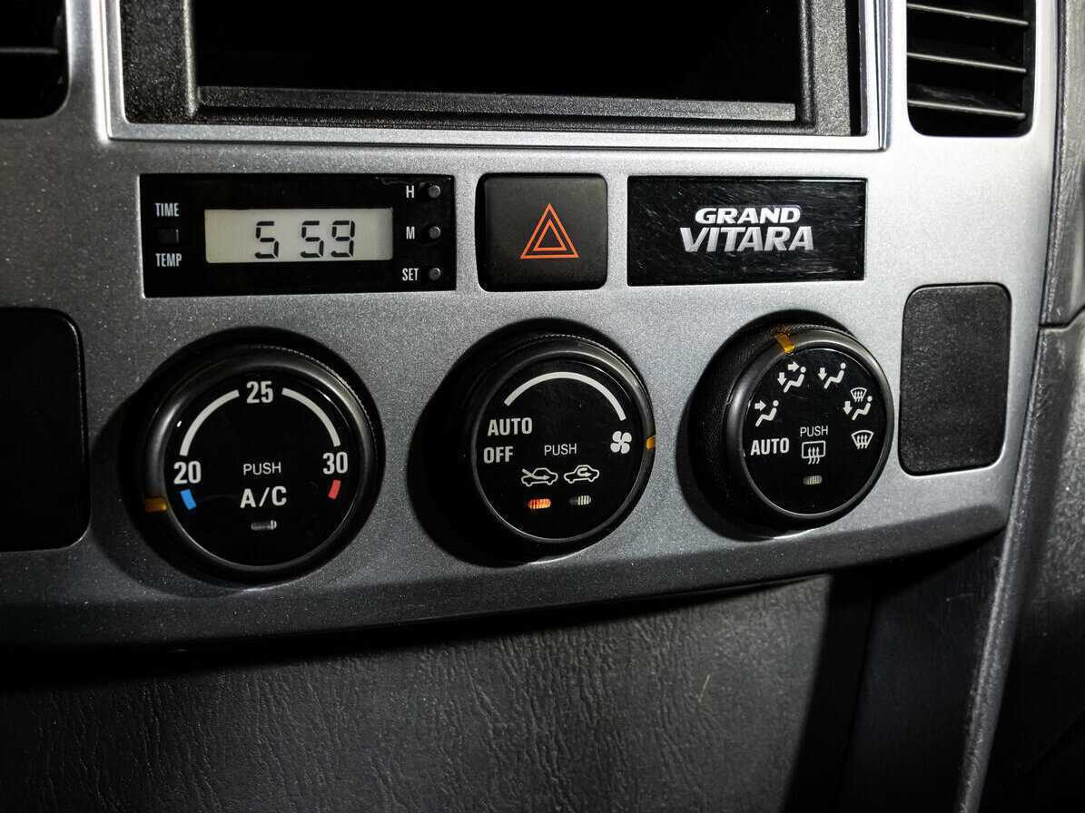 Купить Suzuki Grand Vitara, 2005, 185 885 км, фото №16