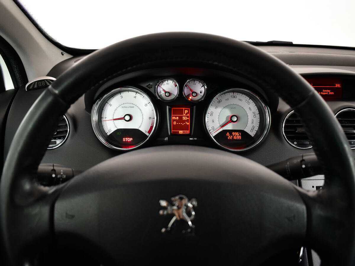 Купить Peugeot 308, 2010, 221 697 км, фото №11