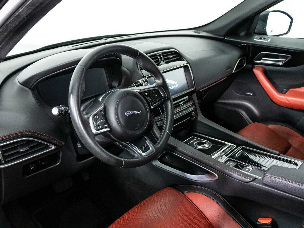 Купить Jaguar F-Pace, 2017, 83 223 км, фото №11