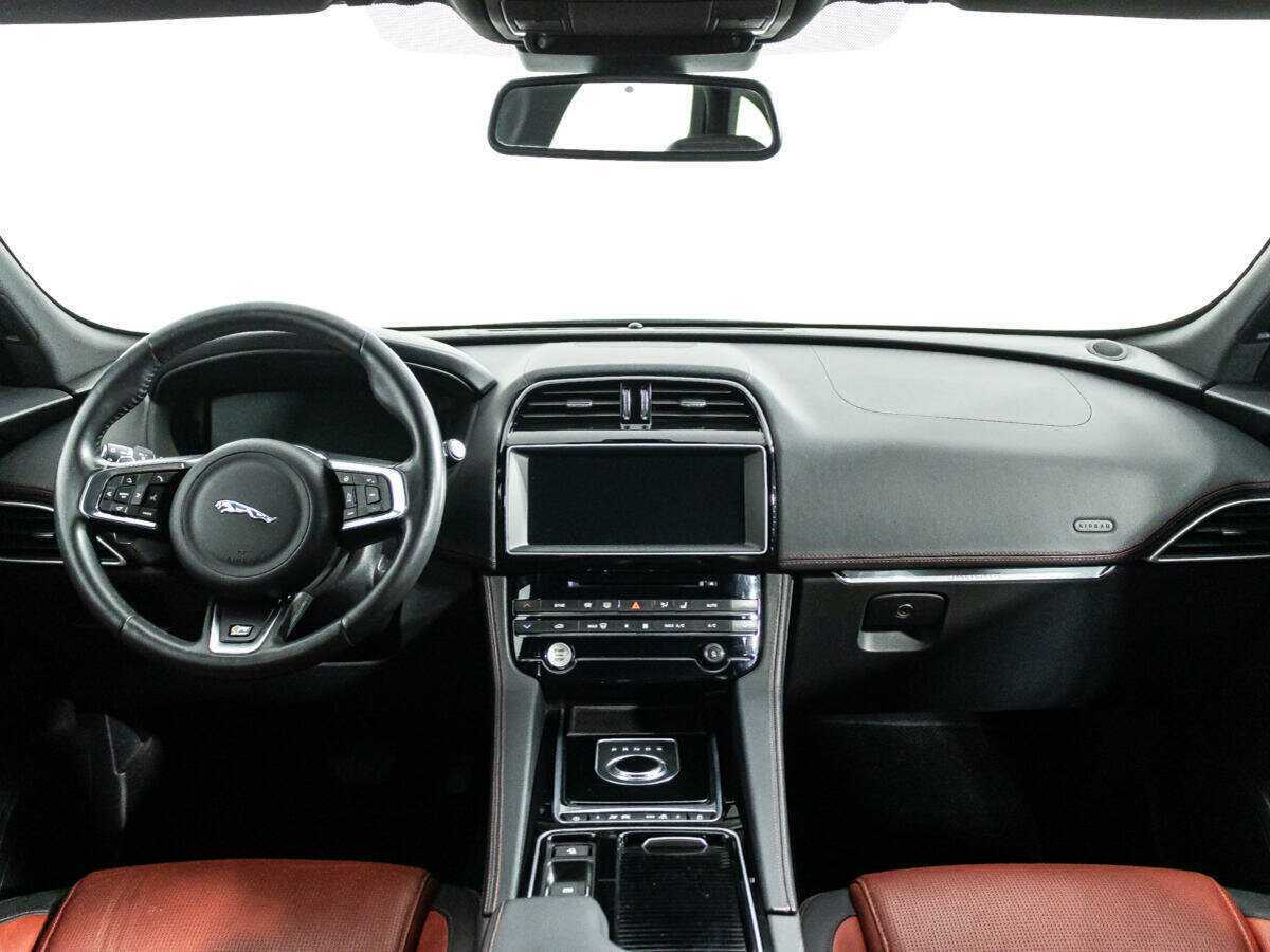 Купить Jaguar F-Pace, 2017, 83 223 км, фото №13