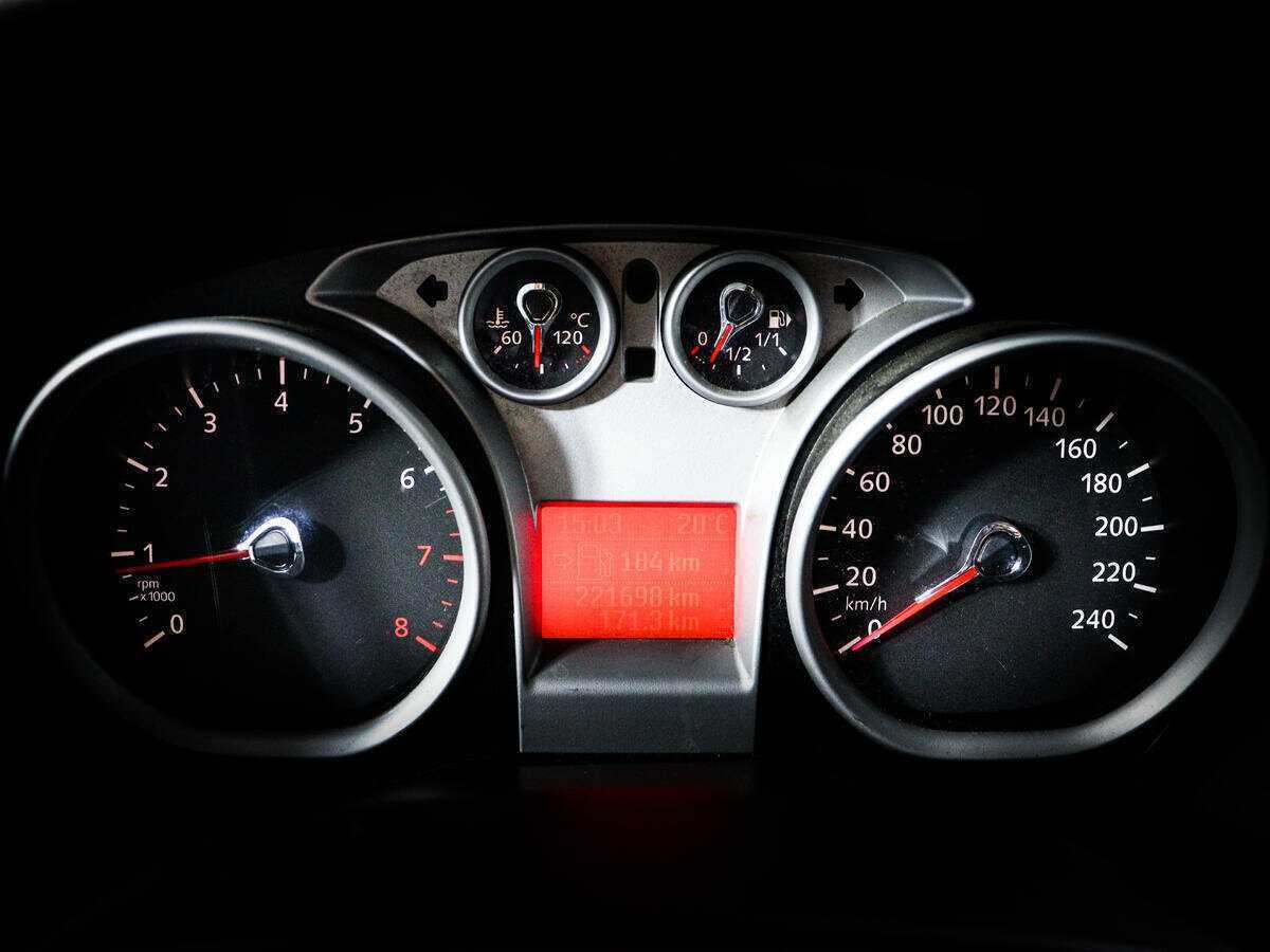 Купить Ford Focus, 2011, 221 696 км, фото №9