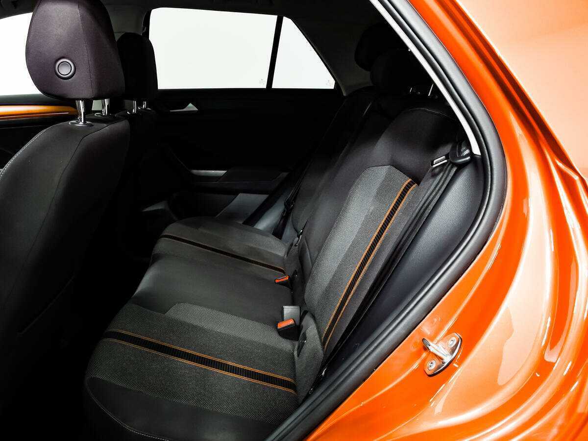 Купить Volkswagen T-Roc, 2018, 94 096 км, фото №12