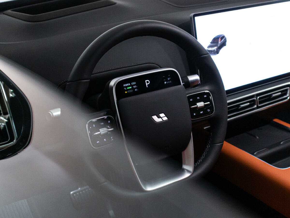 Купить LiXiang L7 52.3 kWh, 2024, 37 км, фото №34