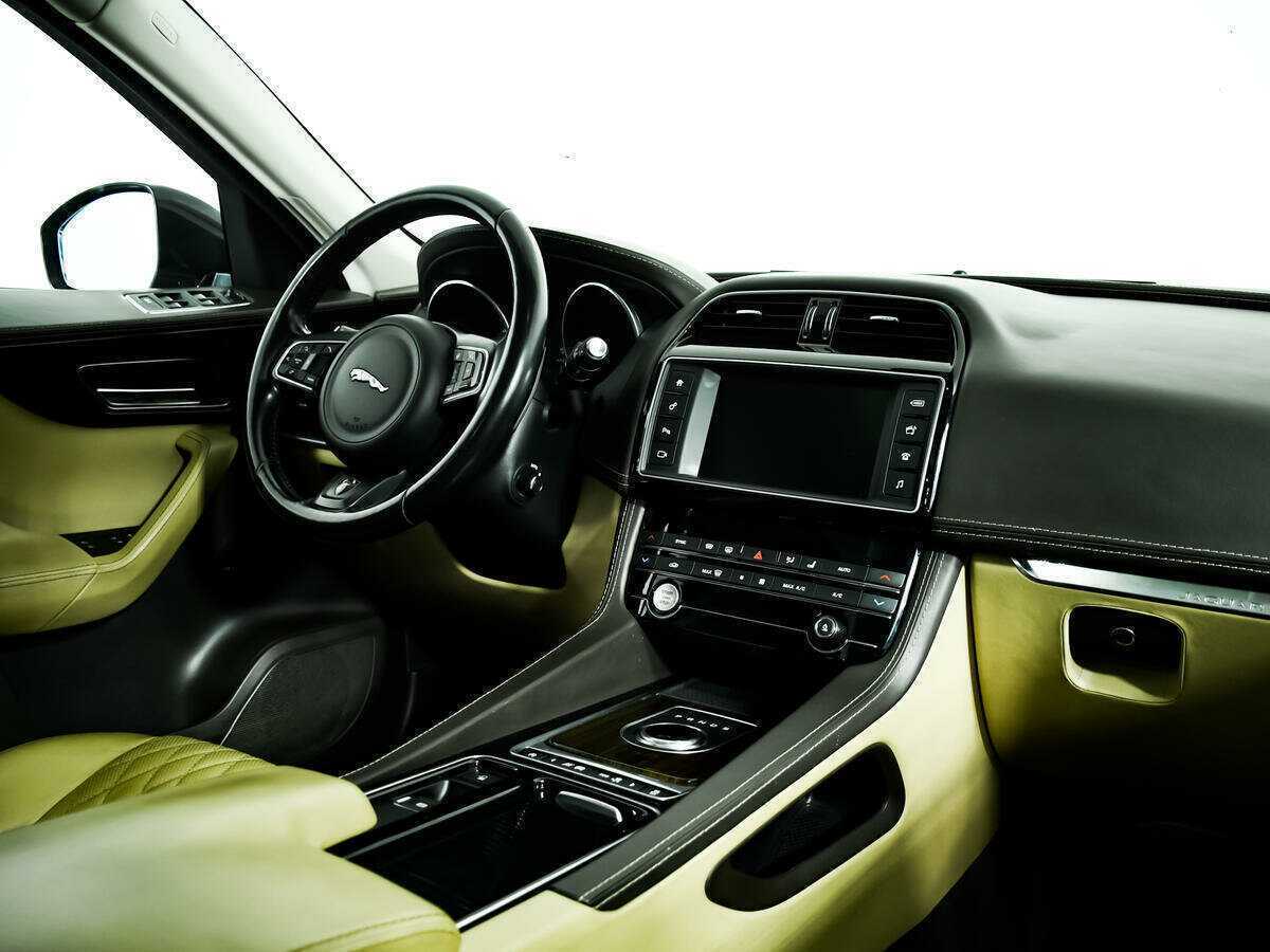 Купить Jaguar F-Pace, 2017, 147 212 км, фото №9