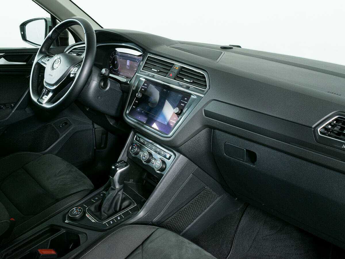 Купить Volkswagen Tiguan, 2018, 114 708 км, фото №8