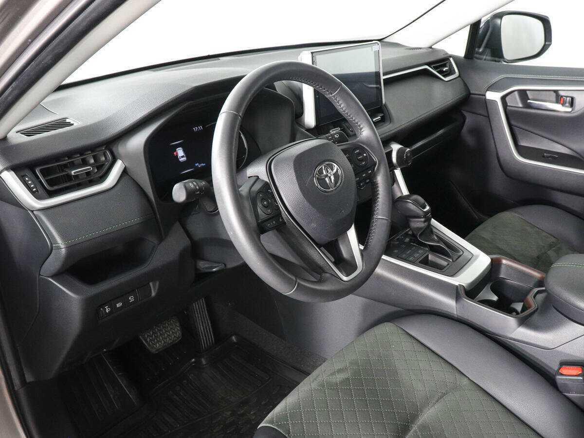 Купить Toyota RAV4, 2023, 2 765 км, фото №9