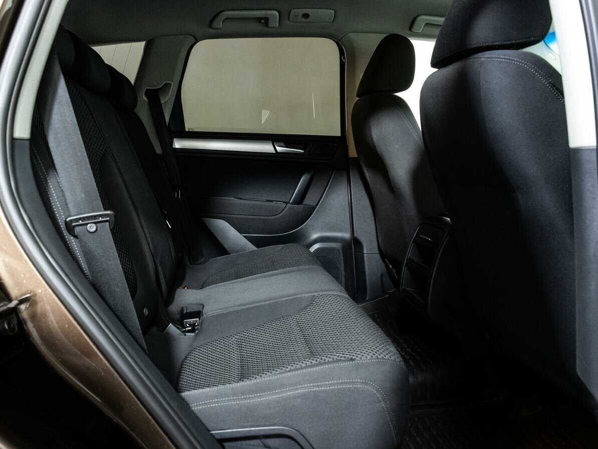 Купить Volkswagen Touareg, 2011, 215 220 км, фото №19