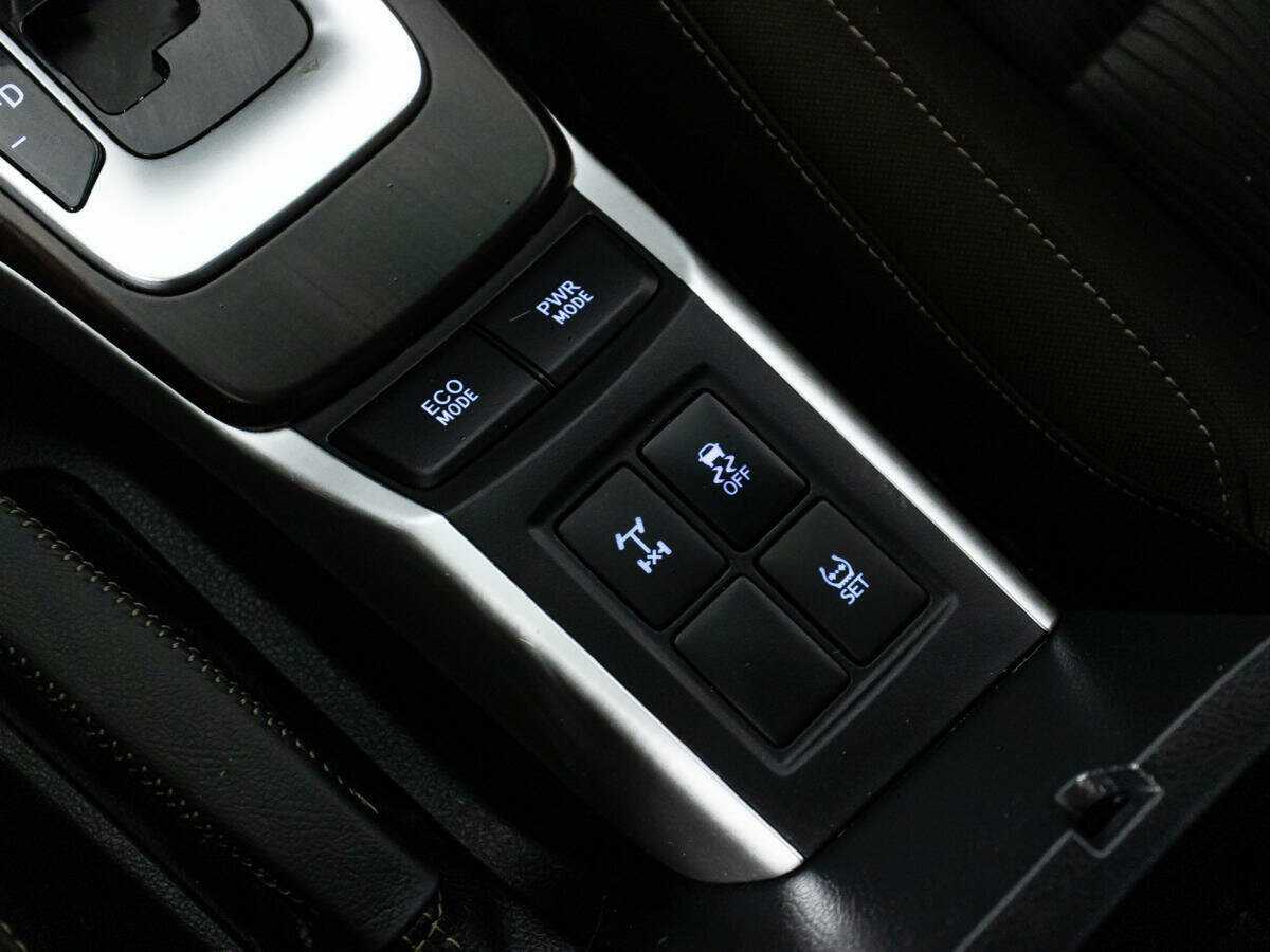 Купить Toyota Fortuner, 2018, 90 102 км, фото №18