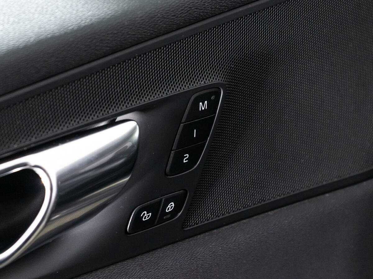 Купить Volvo XC60, 2019, 108 495 км, фото №17
