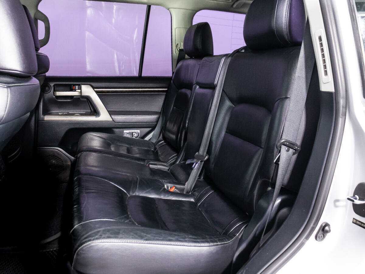 Купить Toyota Land Cruiser, 2011, 280 802 км, фото №9