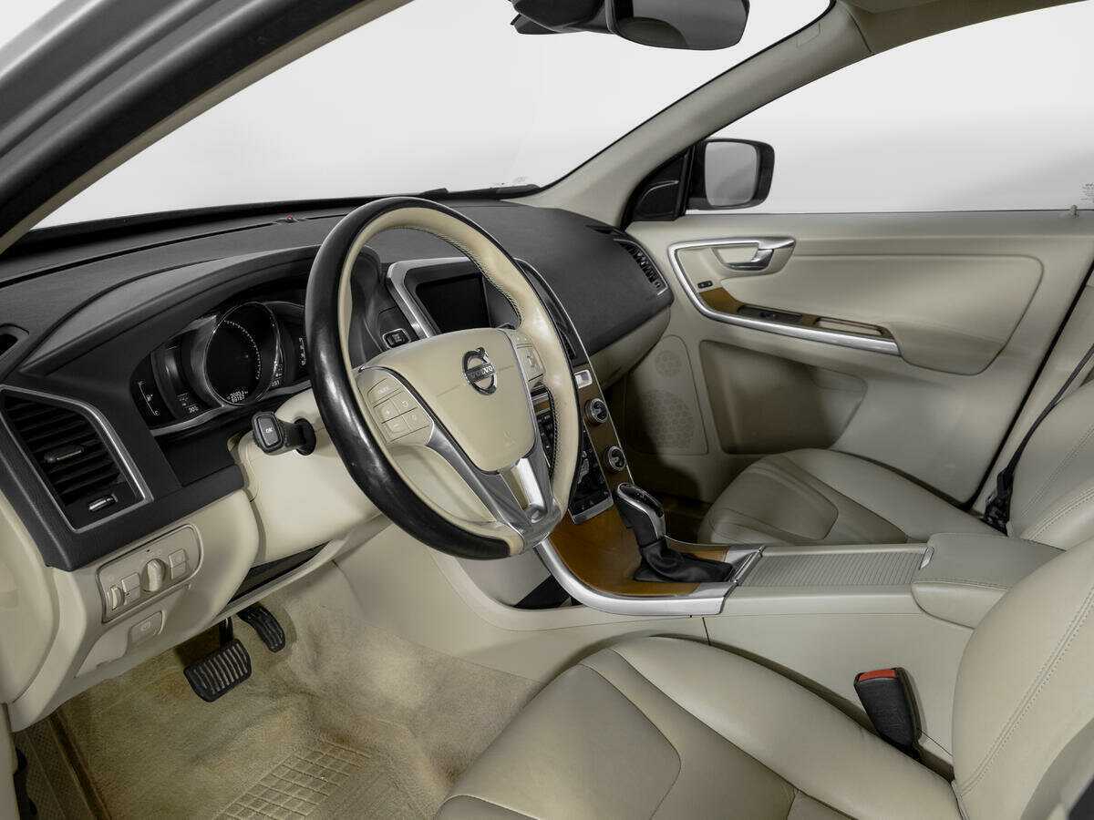 Купить Volvo XC60, 2015, 69 156 км, фото №15