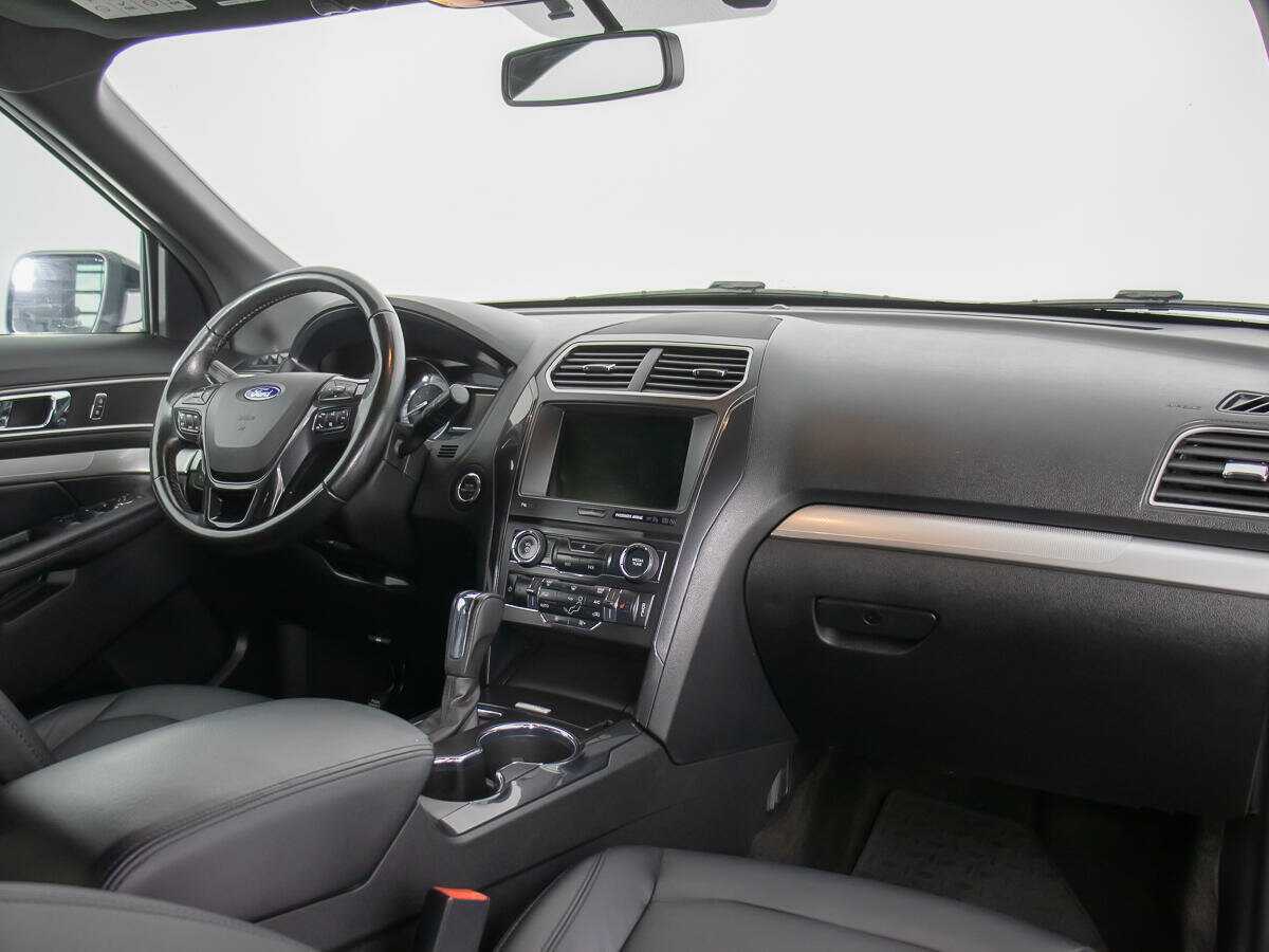 Купить Ford Explorer, 2017, 89 000 км, фото №10