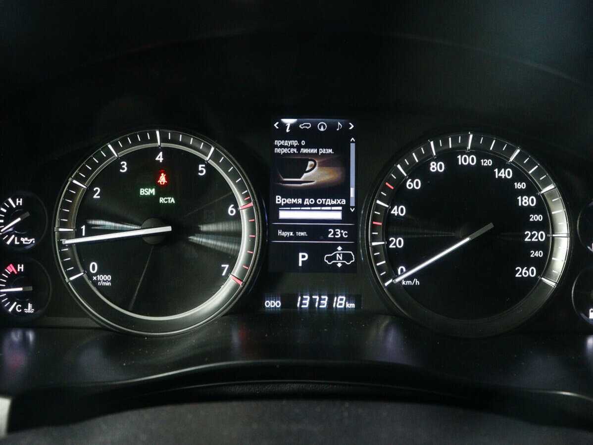 Купить Lexus LX 570, 2017, 137 316 км, фото №11