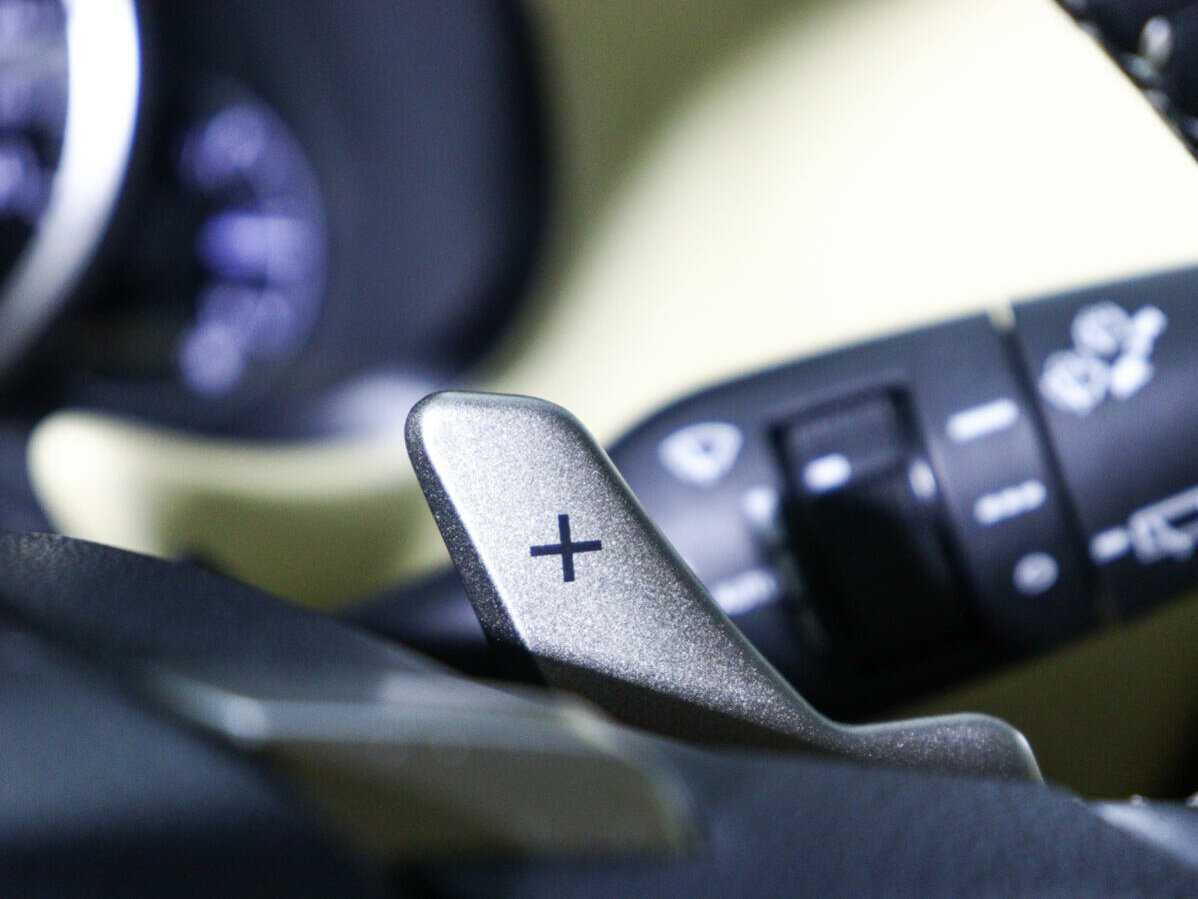 Купить Lexus NX 200, 2017, 73 890 км, фото №16