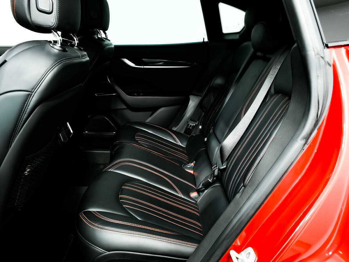 Купить Maserati Levante Diesel, 2019, 81 200 км, фото №11