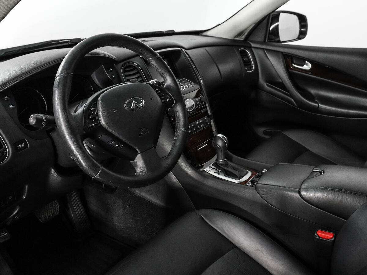 Купить Infiniti QX50, 2015, 78 685 км, фото №9