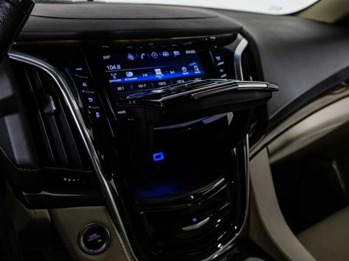 Купить Cadillac Escalade, 2018, 43 740 км, фото №17