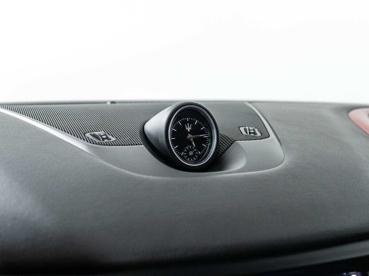 Купить Maserati Levante Diesel, 2017, 119 292 км, фото №18