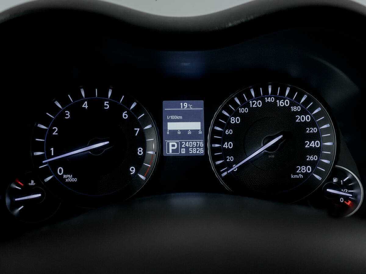 Купить Infiniti M37, 2010, 240 976 км, фото №11