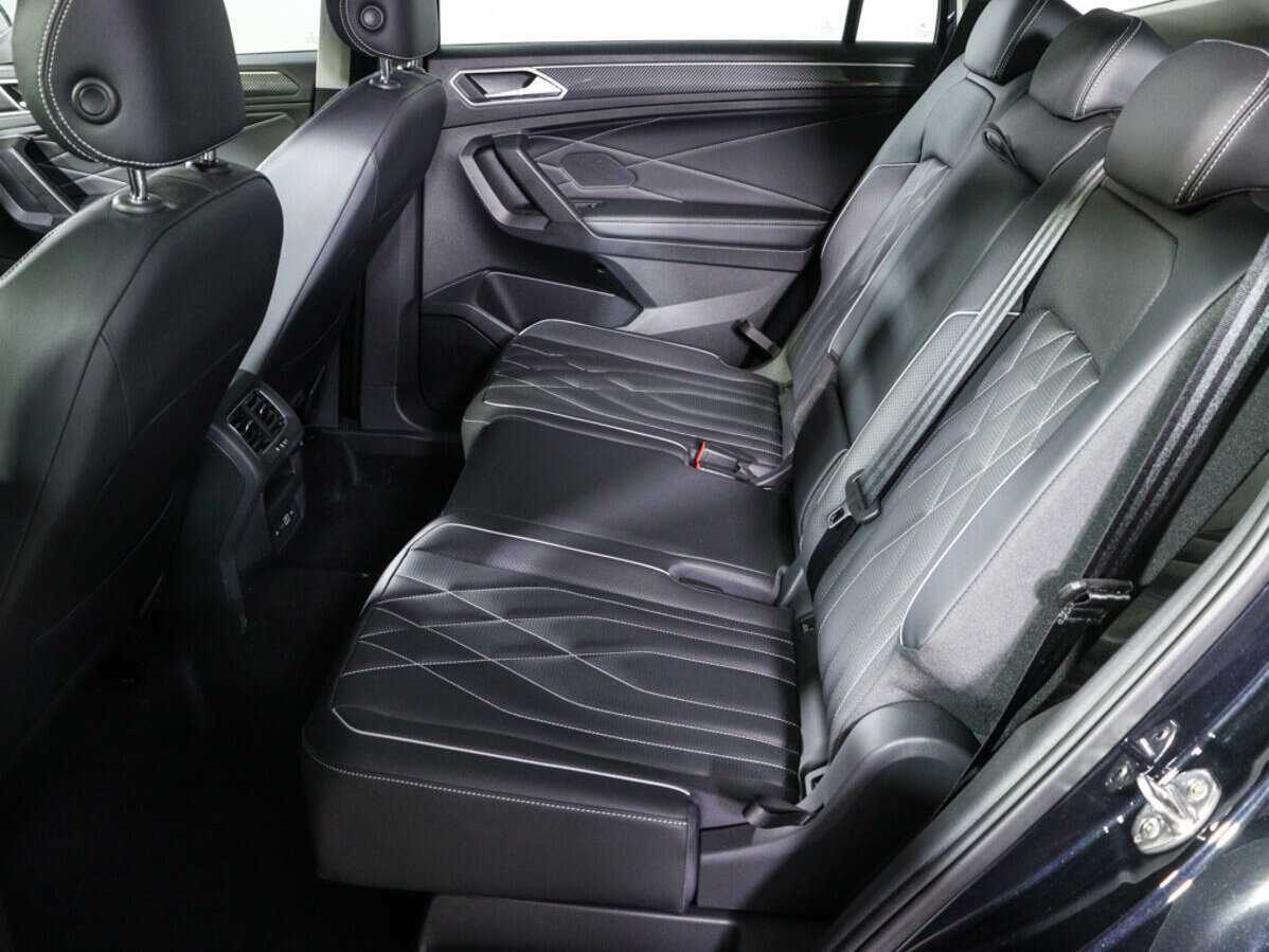 Купить Volkswagen Tiguan L, 2023, 60 км, фото №8