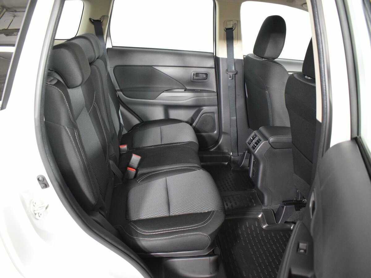 Купить Mitsubishi Outlander, 2022, 24 км, фото №9