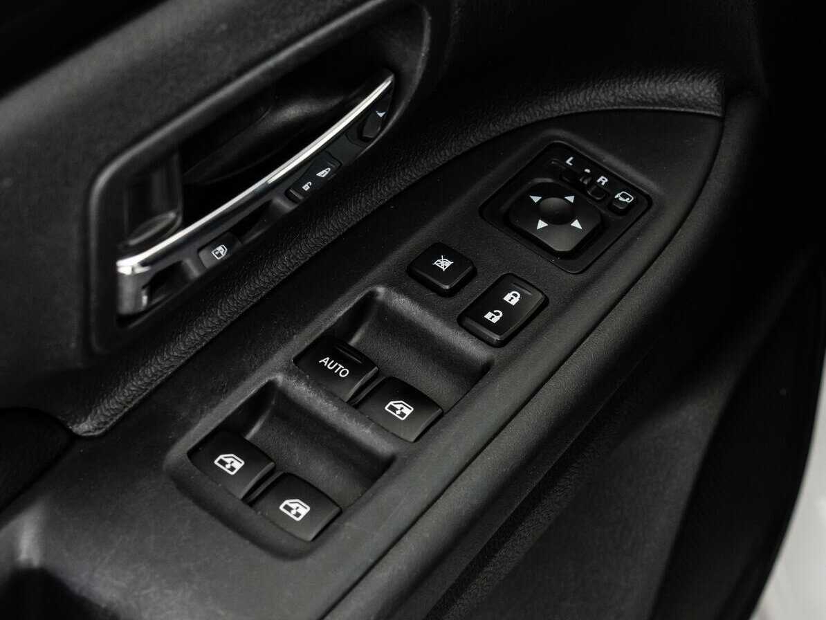 Купить Mitsubishi Outlander, 2017, 140 611 км, фото №17