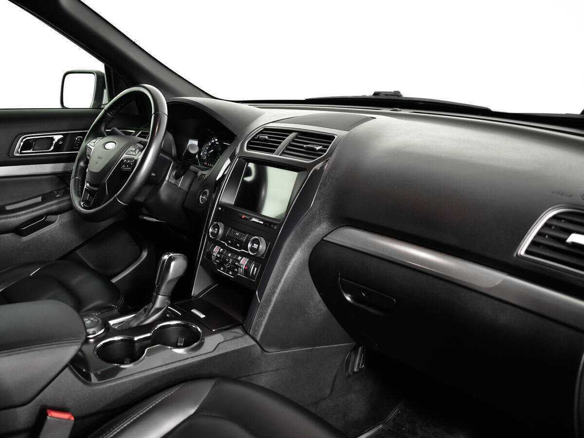 Купить Ford Explorer, 2019, 114 960 км, фото №9