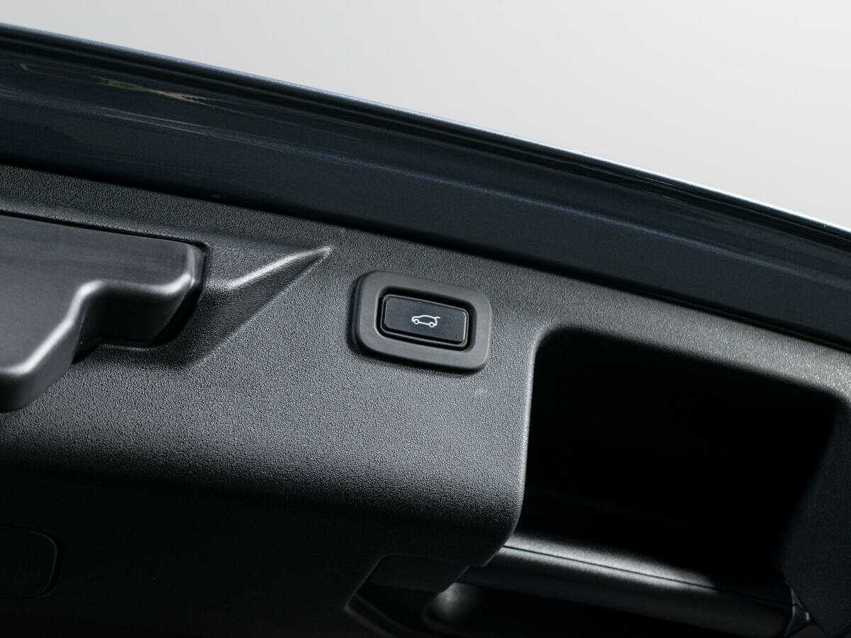 Купить Land Rover Discovery Sport, 2019, 106 709 км, фото №9