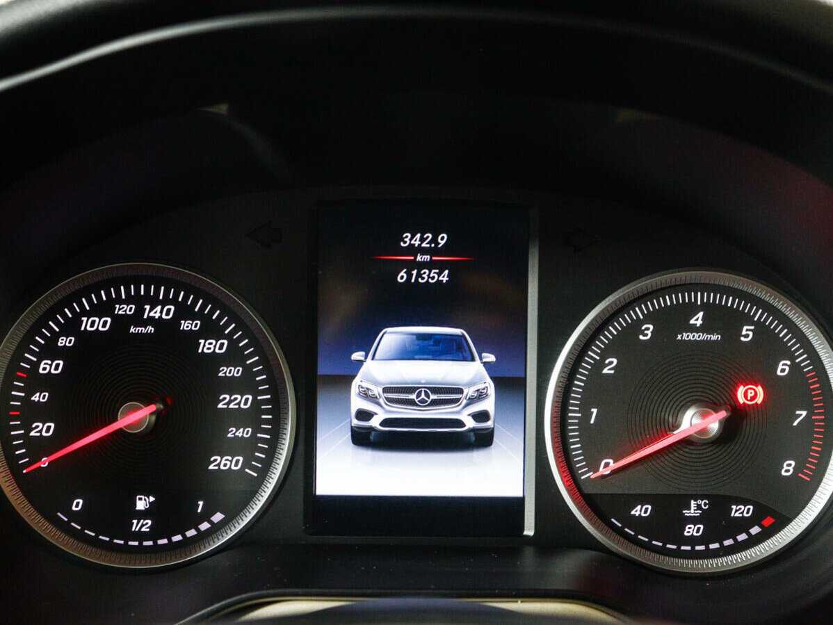 Купить Mercedes-Benz GLC Coupe 300, 2017, 61 350 км, фото №7