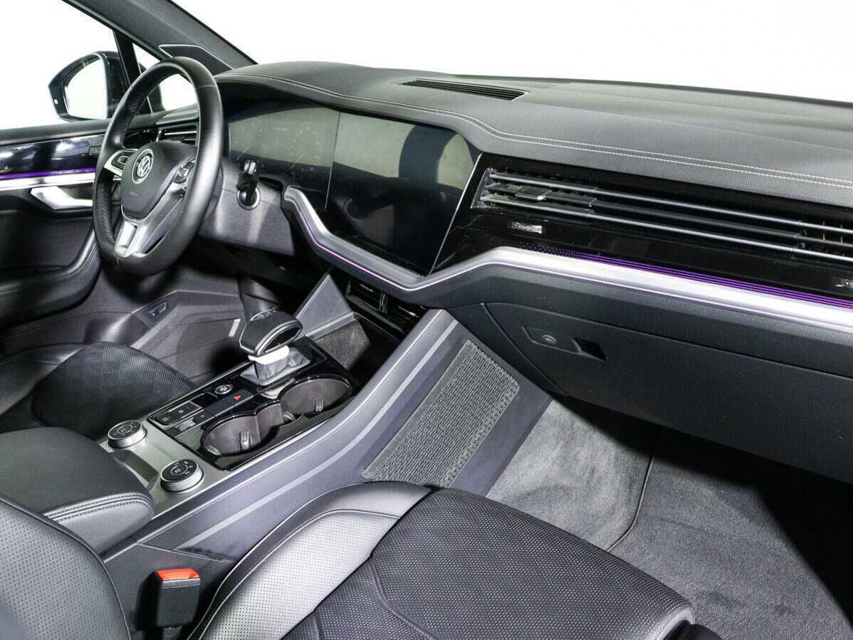 Купить Volkswagen Touareg, 2020, 125 392 км, фото №7