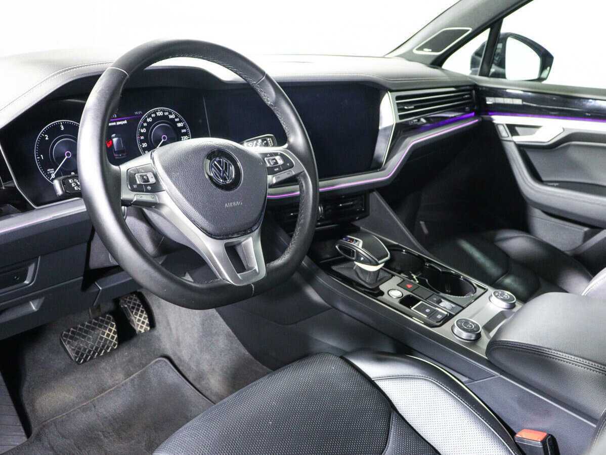 Купить Volkswagen Touareg, 2020, 125 392 км, фото №12