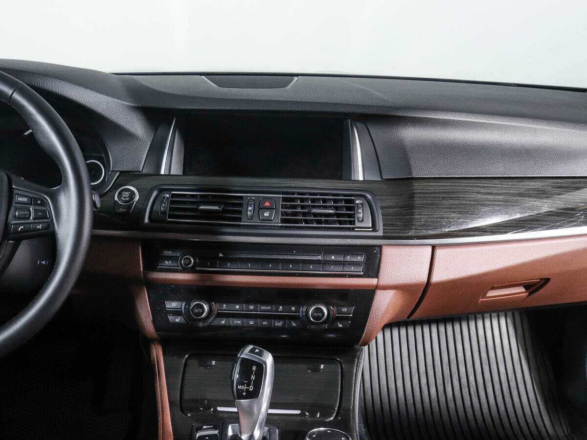Купить BMW 5 серии 528i xDrive, 2016, 112 878 км, фото №13