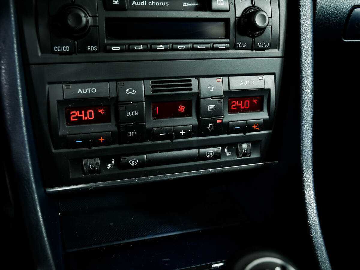 Купить Audi A4, 2002, 219 688 км, фото №14