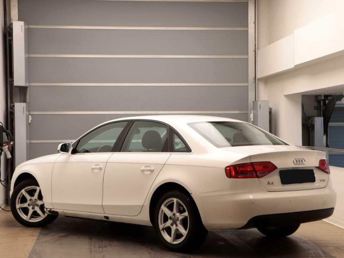 Купить Audi A4, 2010, 156 179 км, фото №6