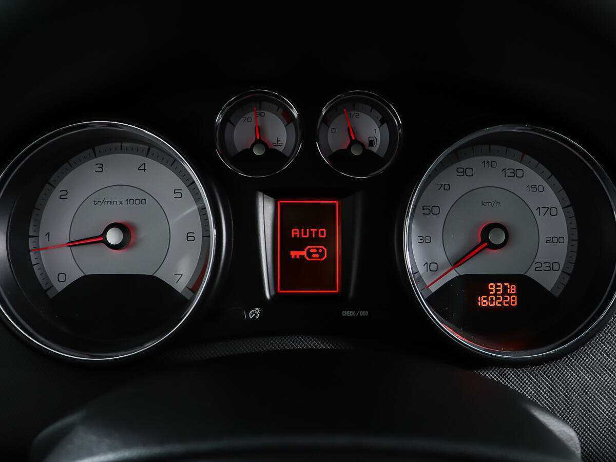 Купить Peugeot 308, 2009, 160 228 км, фото №13