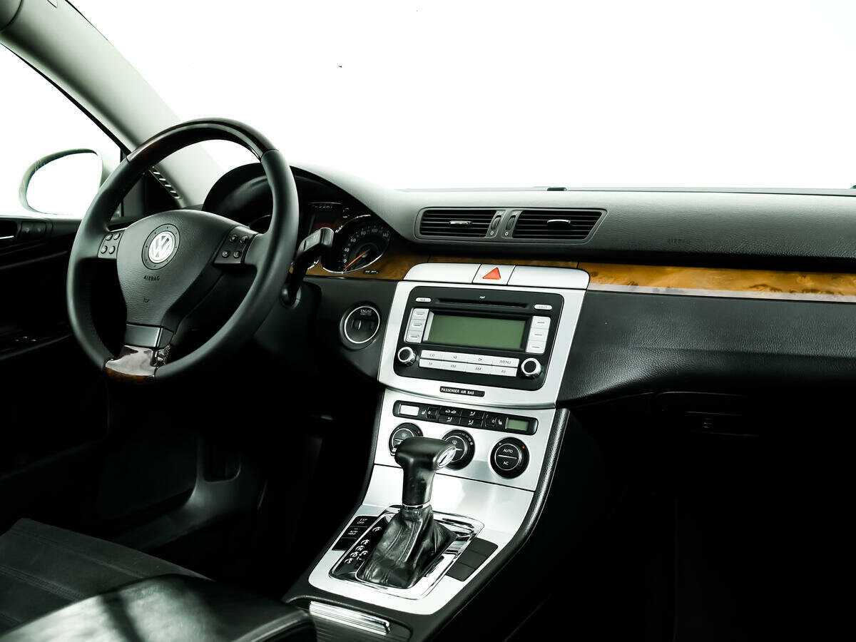 Купить Volkswagen Passat, 2008, 186 996 км, фото №9