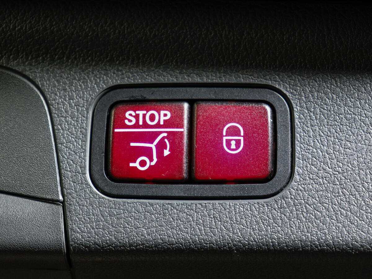 Купить Mercedes-Benz GLE 400 d, 2019, 60 216 км, фото №17