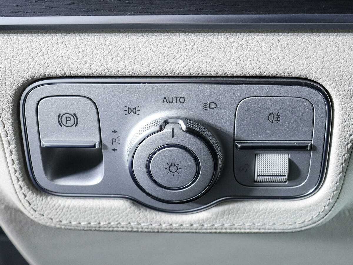 Купить Mercedes-Benz GLE 400 d, 2019, 60 216 км, фото №21