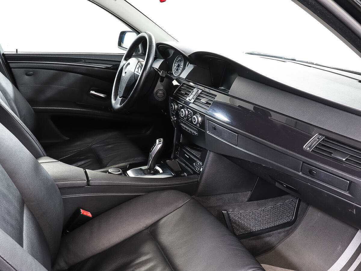 Купить BMW 5 серии 525i, 2008, 167 109 км, фото №8