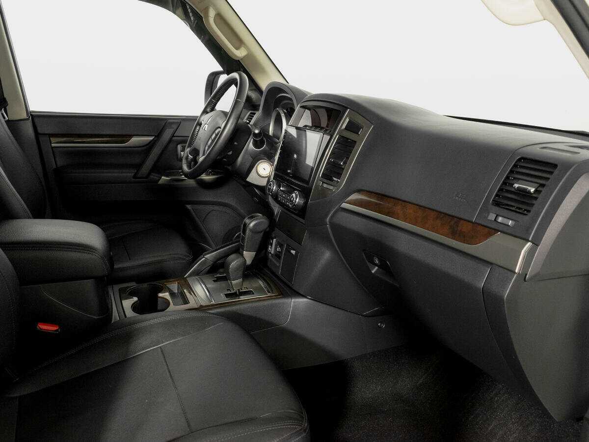 Купить Mitsubishi Pajero, 2021, 66 500 км, фото №9