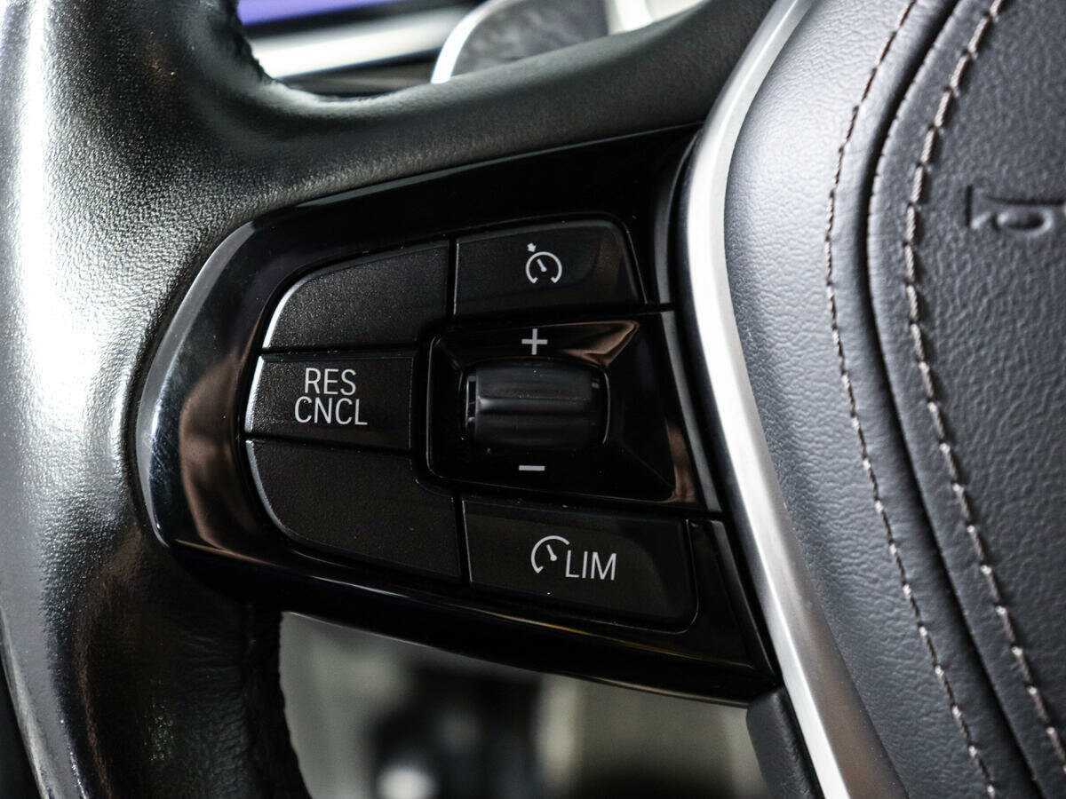 Купить BMW 5 серии 520d, 2019, 143 829 км, фото №17