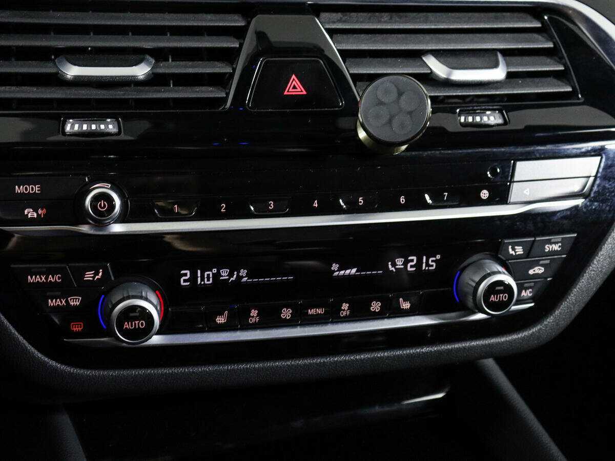 Купить BMW 5 серии 520d, 2019, 143 829 км, фото №20