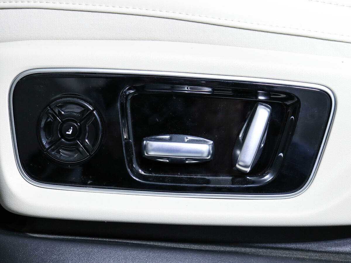 Купить LiXiang L7 52.3 kWh, 2024, 20 км, фото №17