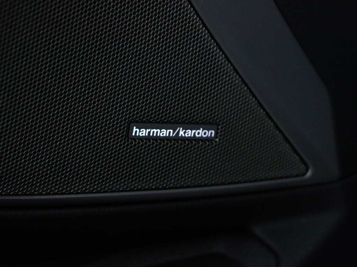 Купить BMW 3 серии 330d xDrive, 2020, 98 134 км, фото №14