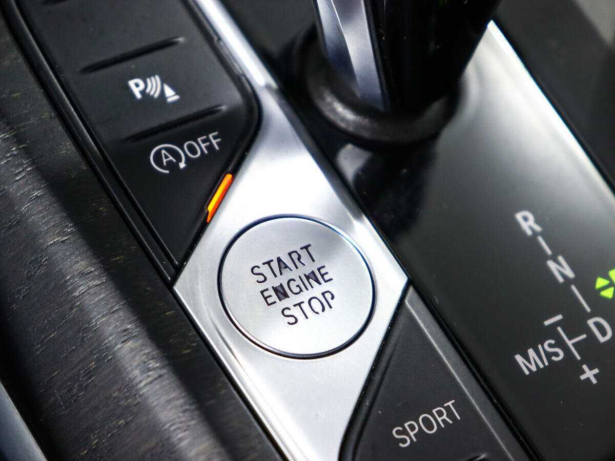 Купить BMW 3 серии 330d xDrive, 2020, 98 134 км, фото №16