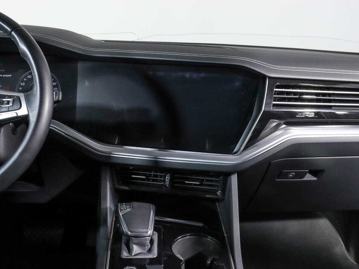 Купить Volkswagen Touareg, 2019, 90 999 км, фото №11