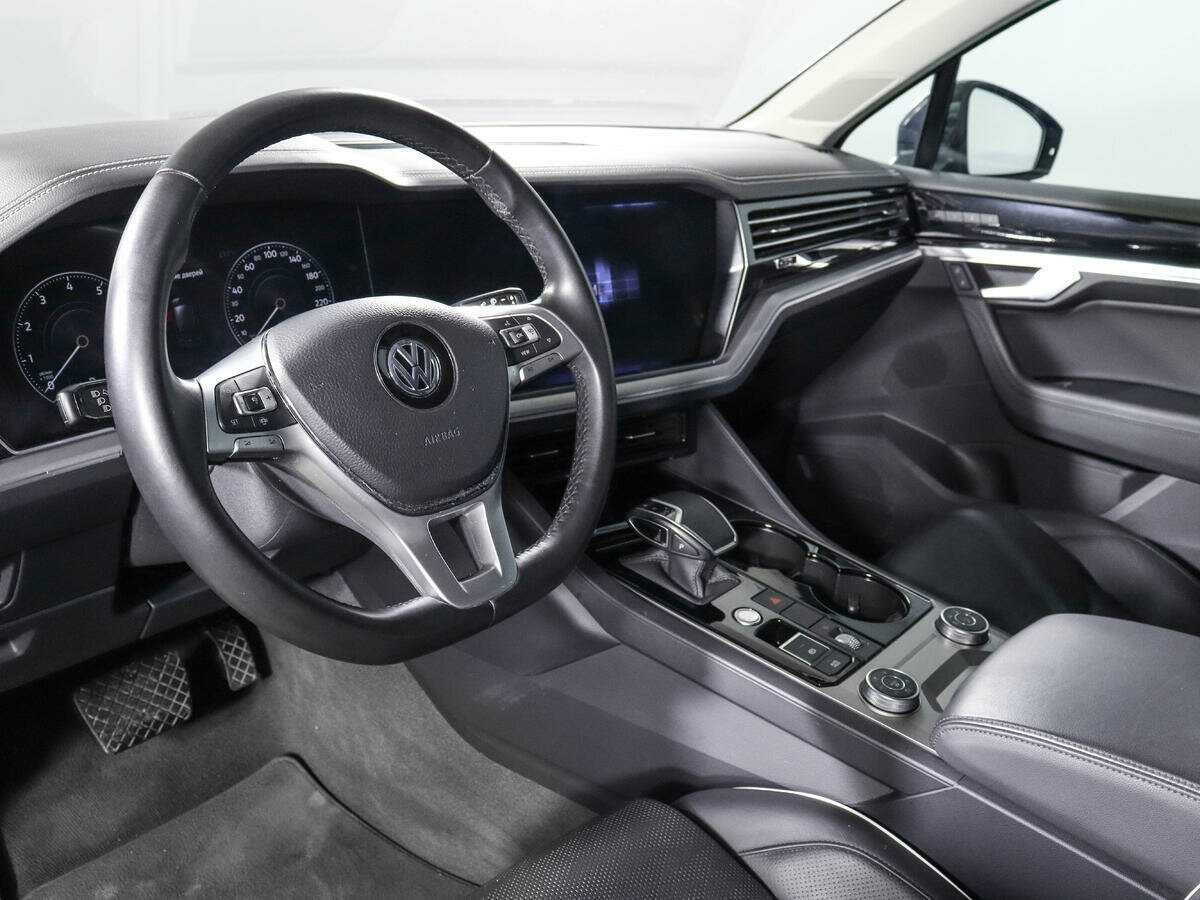 Купить Volkswagen Touareg, 2019, 90 999 км, фото №12